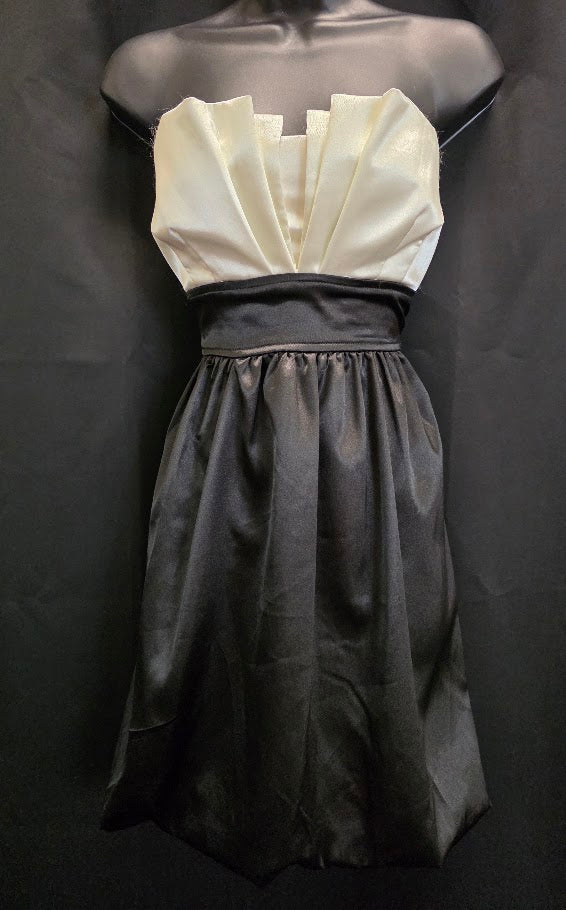 Strapless Pleated Bust Detail with Tie Waist and Bag Skirt