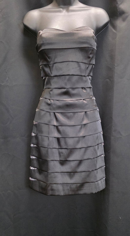 Pleats with Sequin Peak Out Sides