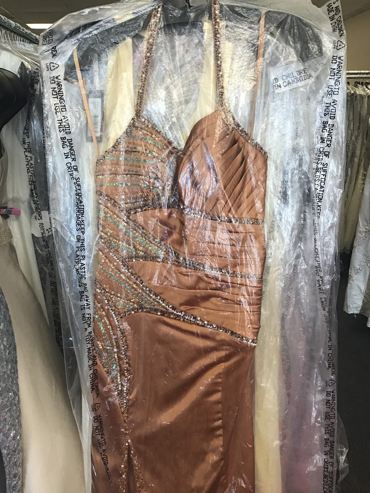 Thin straps with blue beading